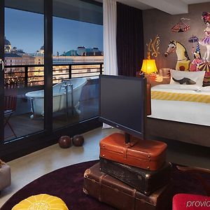 Quarto com cama king